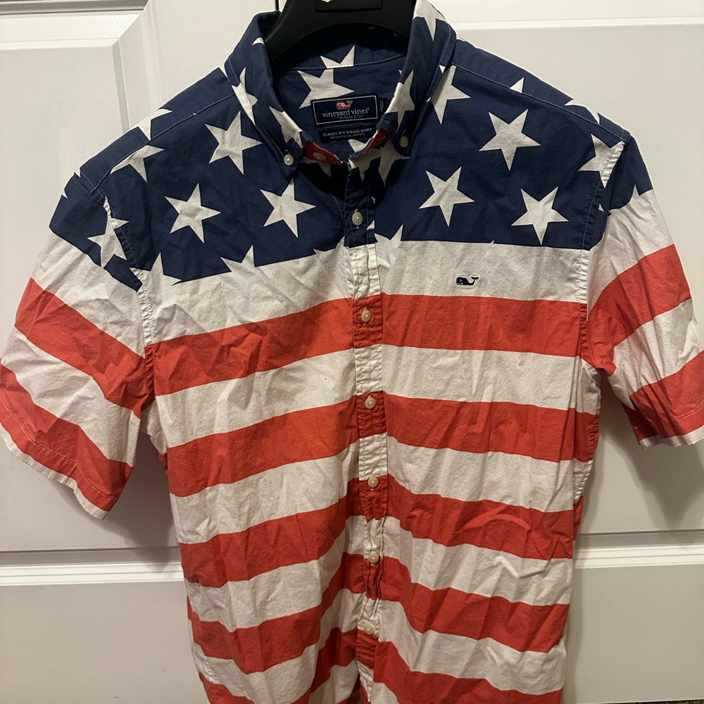 Vineyard Vines Large American Flag button up Shirt